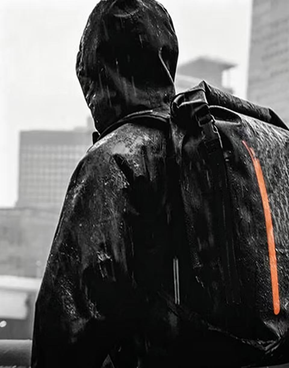 Outdoor Waterproof Backpack, 26L, Lightweight, for Cycling, Hiking, and Travel, Stormproof Design
