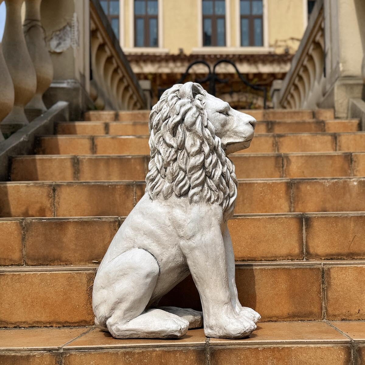 Lion Statue Outdoor Large 23''H Garden Statues MGO Outdoor Statue Guardian Lion Statues Home Decor Garden Decorative Outdoor Sculpture Patio Yard Lawn Decor, White